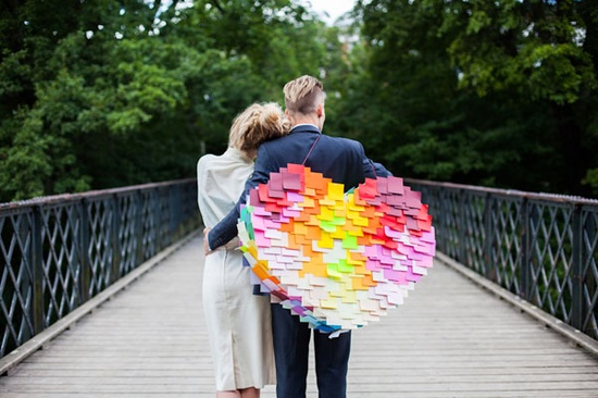 how-to-make-a-post-it-heart-pinata